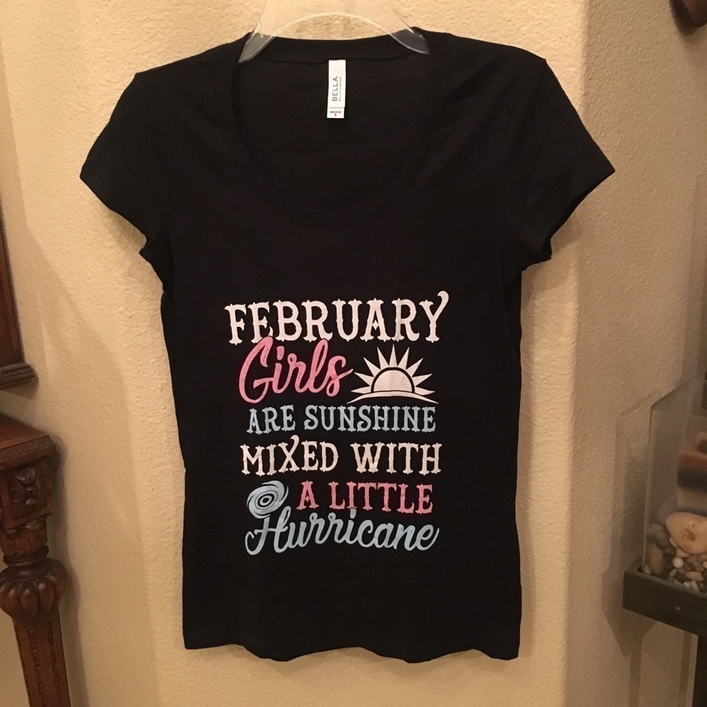 NWOT~BELLA CANVAS Women Black Graphic February Birth Month T-shirt Size Small